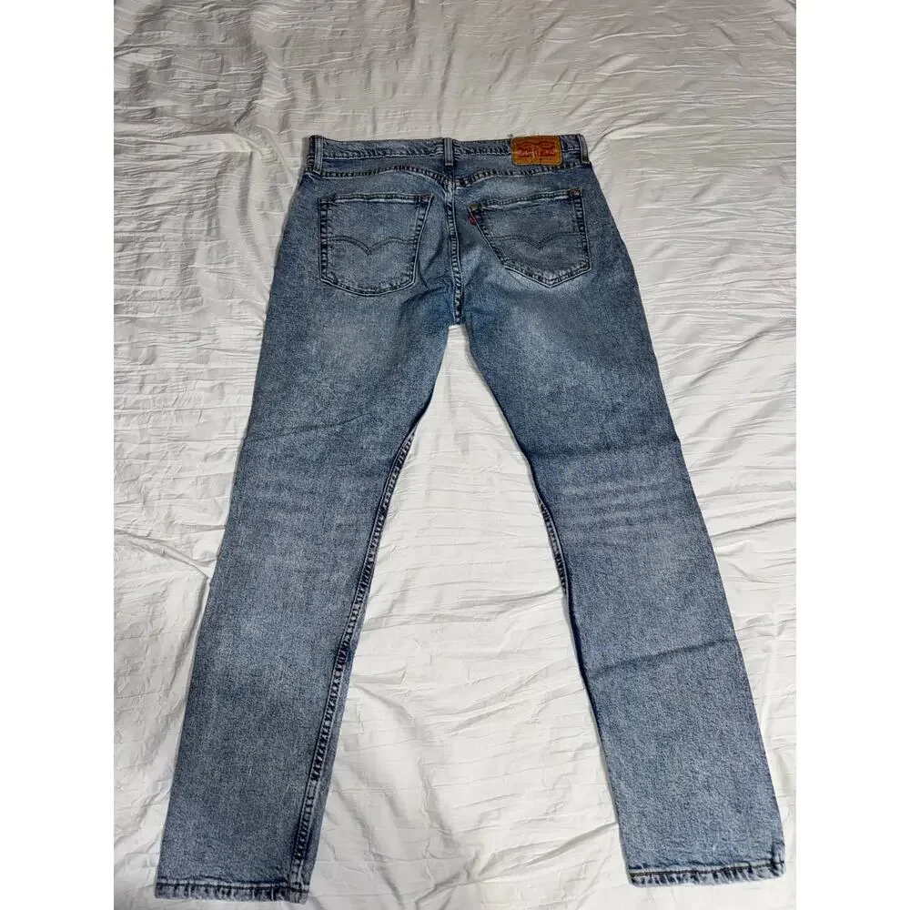 Levis 512